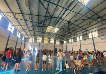 «Nos organizamos para atender lo mejor posible a los niños cuando vimos el intenso humo y las cenizas en el campamento»