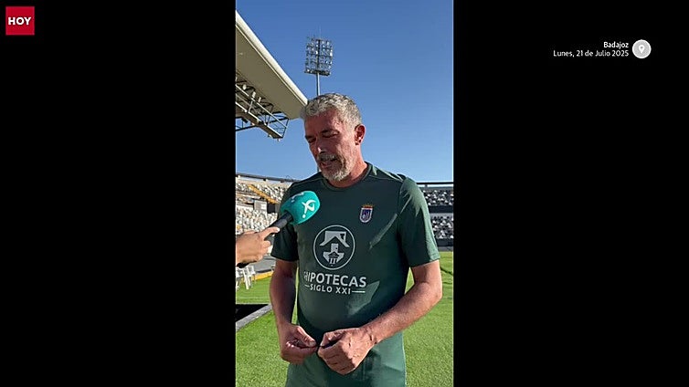 Juan Marrero, entrenador del Badajoz: “El objetivo tiene que ser el ascenso”