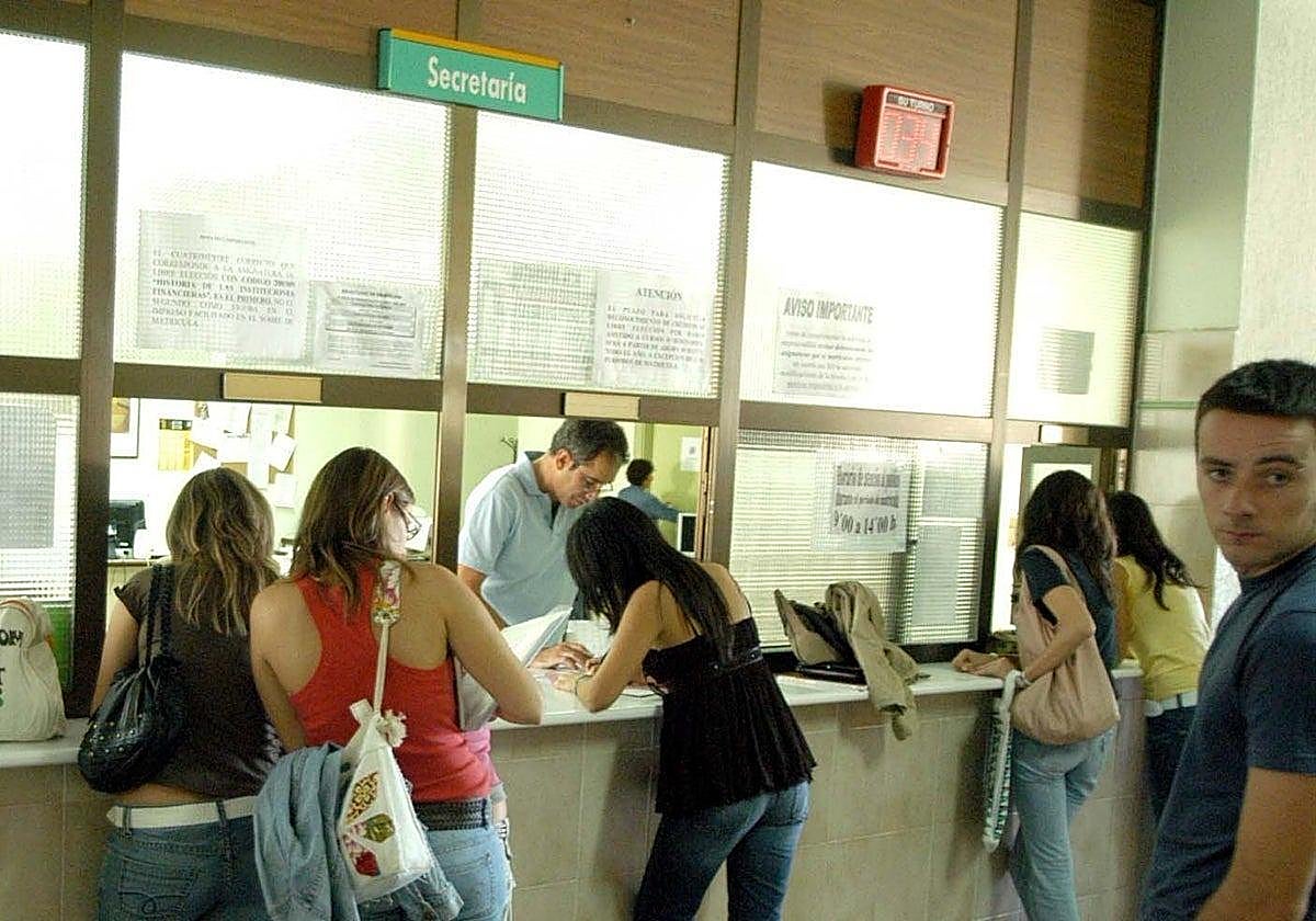 La UEx ocupa la posición número 13 entre las universidades españolas