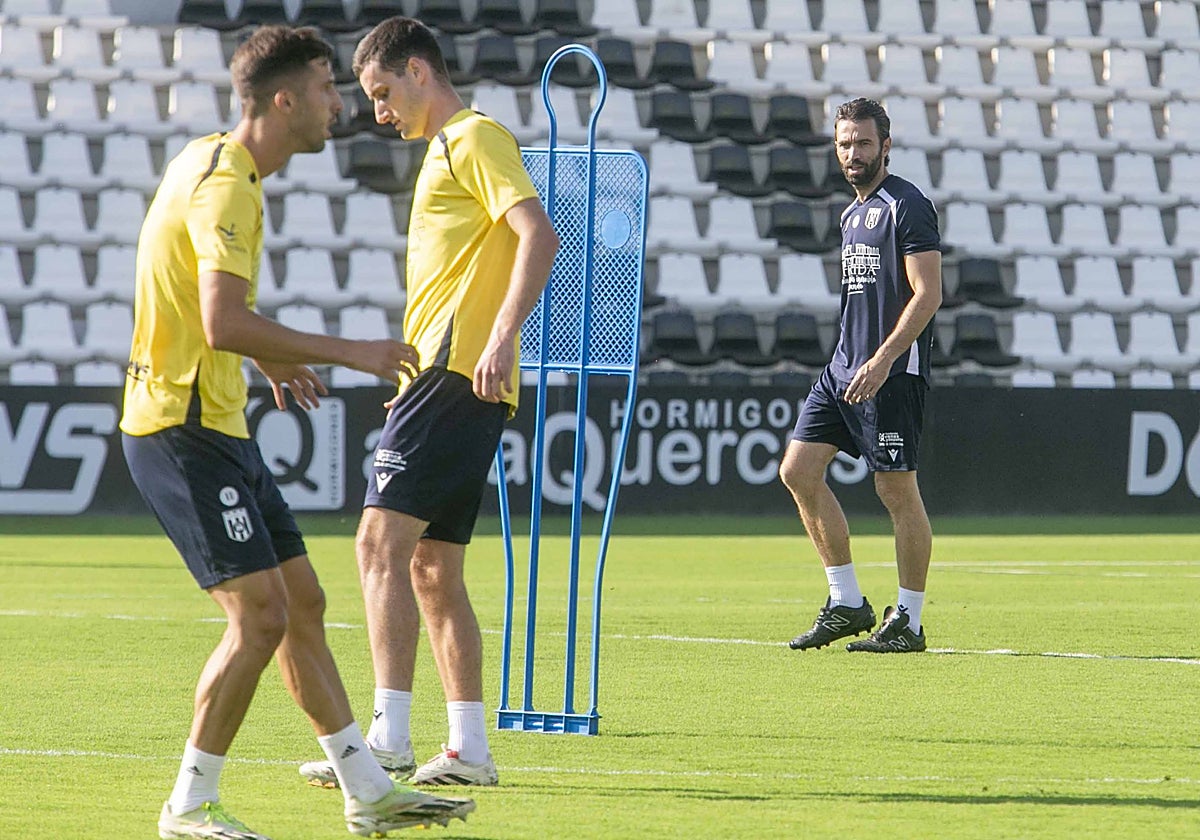 El nuevo Mérida de Fran Beltrán entrará en acción este sábado en Don Álvaro.