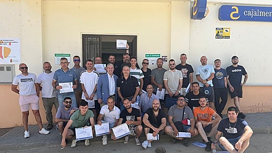 Un centenar de extremeños ya tienen formación como mineros