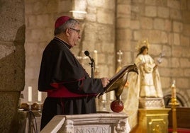 El arzobispo José Rodríguez Carballo.