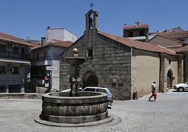 A fala es una lengua de origen galaico-portugués hablada en los municipios de San Martin de Trevejo, Eljas y Valverde del Fresno, todos ellos en el Valle de Jalama, al noroeste de la provincia de Cáceres, cerca de la frontera portuguesa