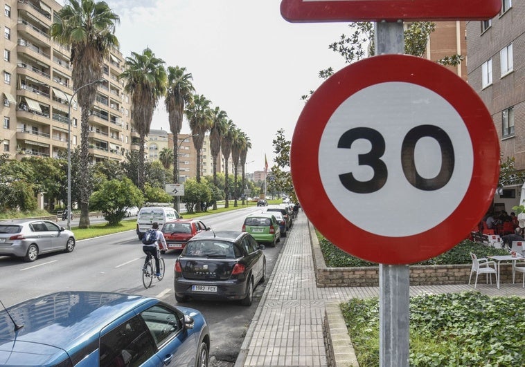 La Policía Local impone en Badajoz 469 sanciones en seis meses en zonas limitadas a 30 km/h