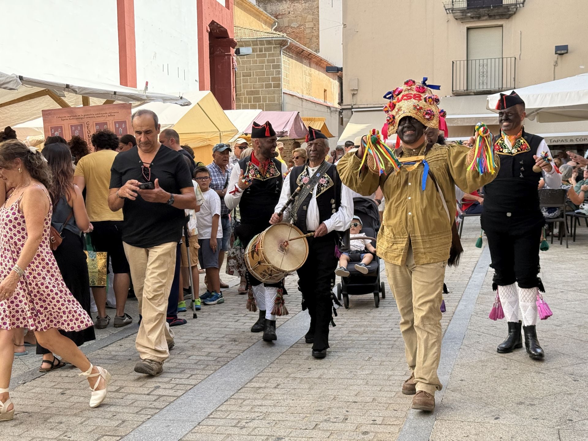 La celebración del Martes Mayor en Plasencia, en imágenes