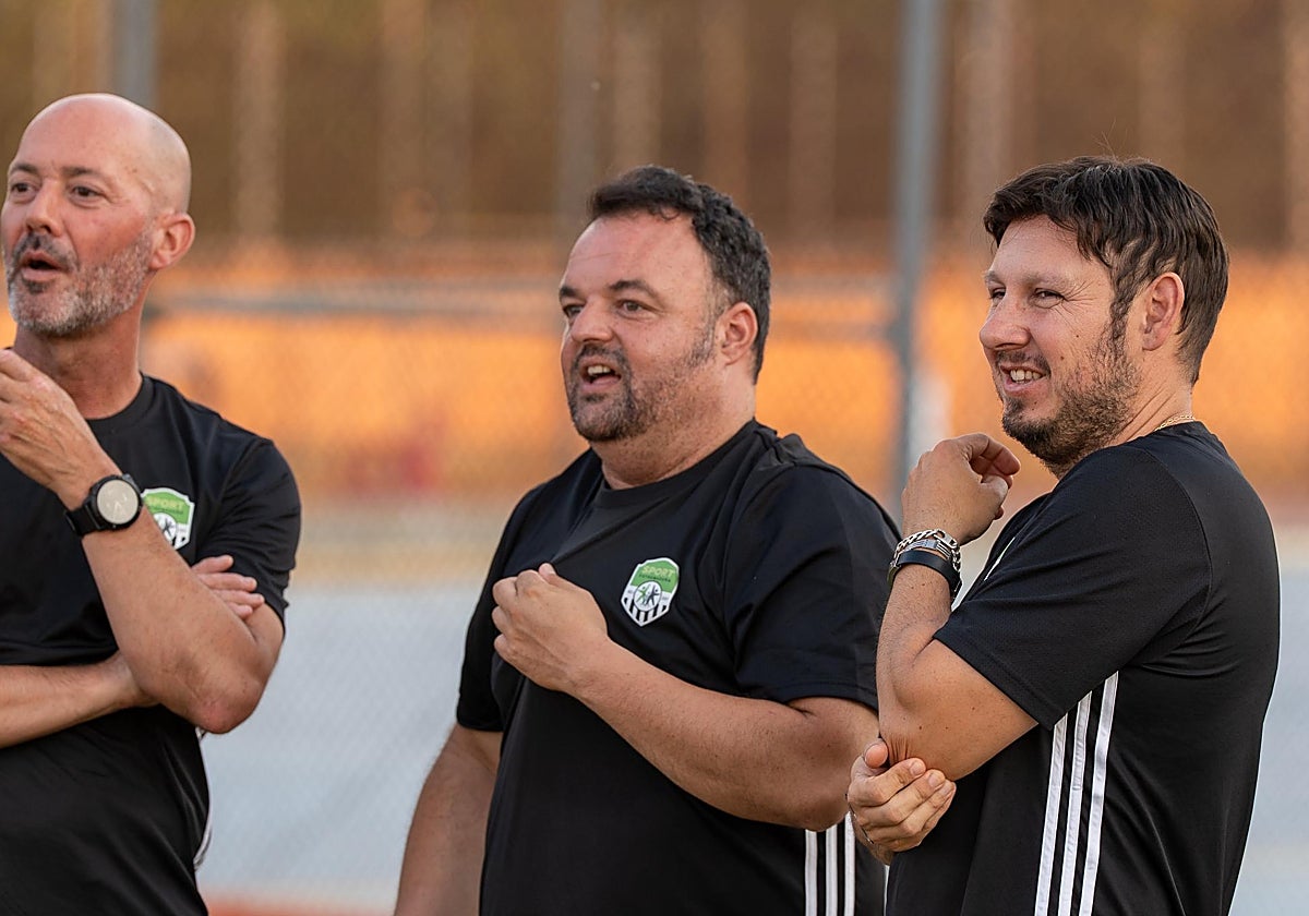 Antúnez (en el centro) durante un entrenamiento.