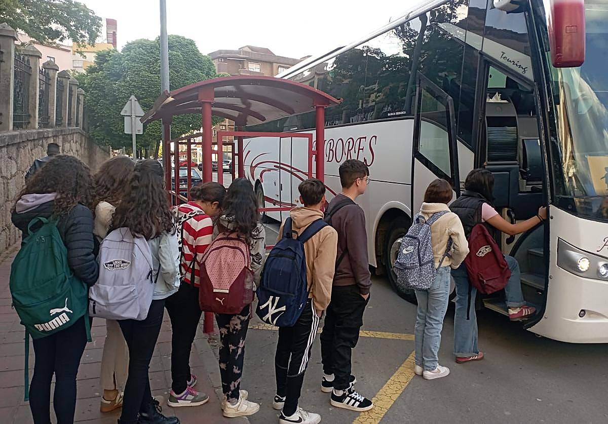 Autobús escolar puesto en marcha este curso