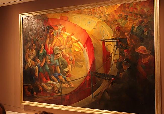 'Fusilamientos en la plaza de toros de Badajoz', obra del artista catalán Martí Bas Blasi expuesta en el MUBA.