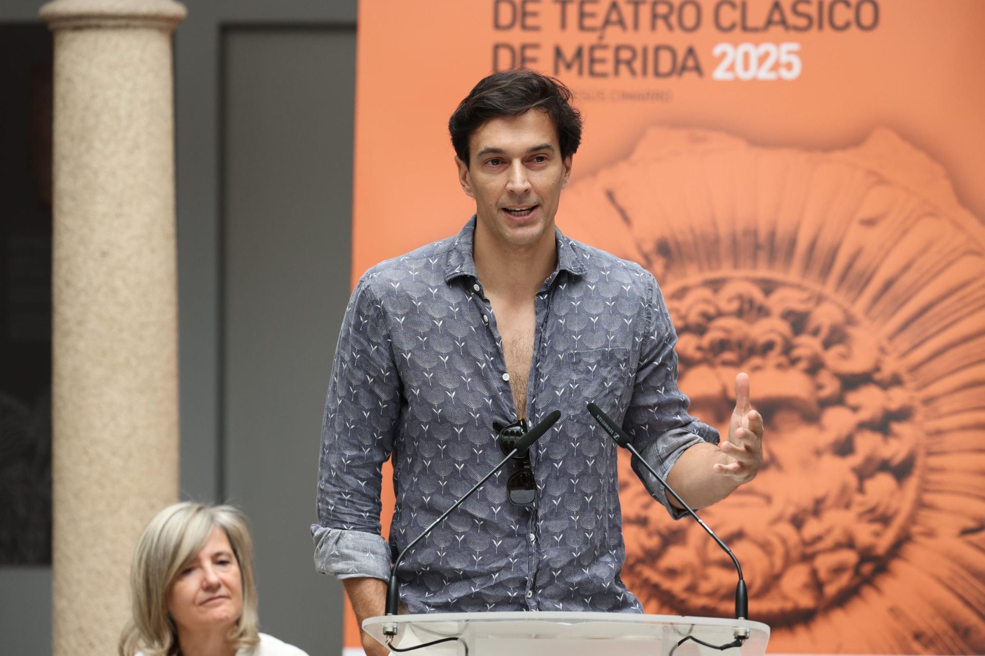 Fotos | Así ha sido la presentación de la obra de teatro Las Troyanas