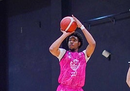 Ruslan Alexander durante un partido.