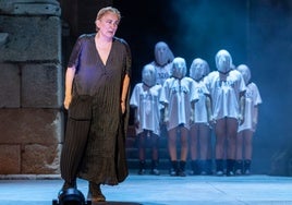 Isabel Ordaz, durante su interpretación como Hécuba en 'Las troyanas', en el Festival de Teatro de Mérida.
