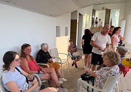 Algunos de los vecinos evacuados a Plasencia.