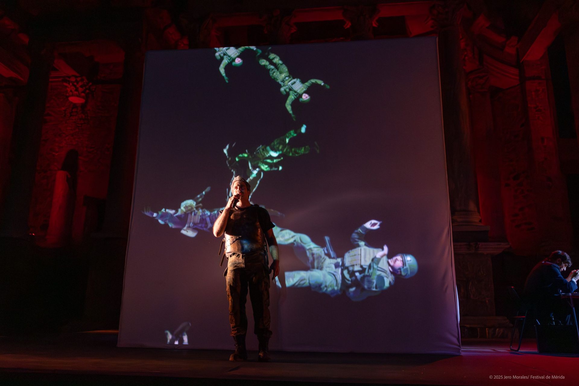 &#039;Las Troyanas&#039;, del Festival de Teatro de Mérida, en imágenes