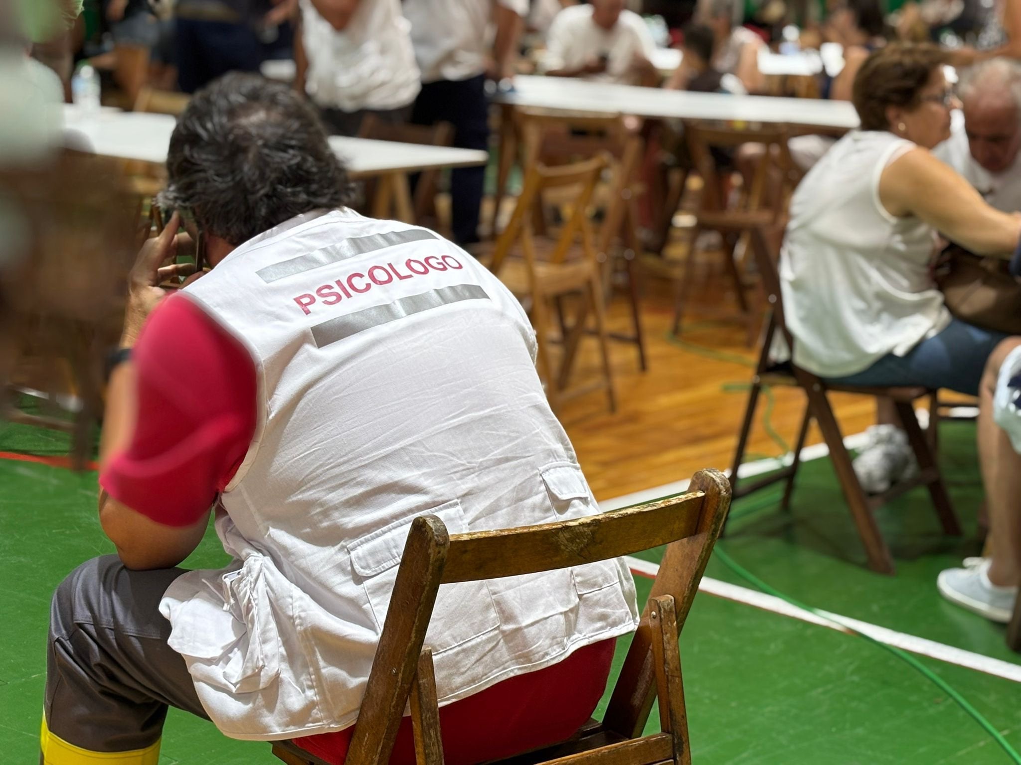 En el pabellón de la Ciudad Deportiva hay 300 personas acogidas. 