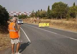 La N-630 ha estado cortada por el incendio en Casar de Cáceres.