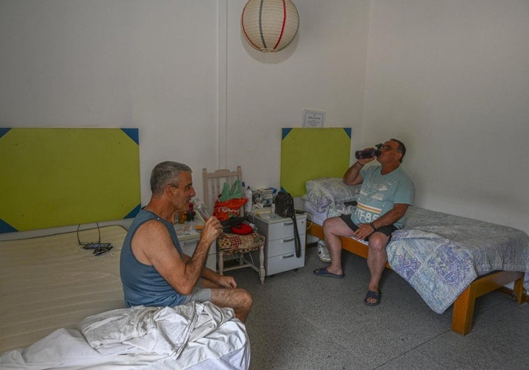 La sucesión de olas de calor afecta a la acogida de los sintecho en Badajoz