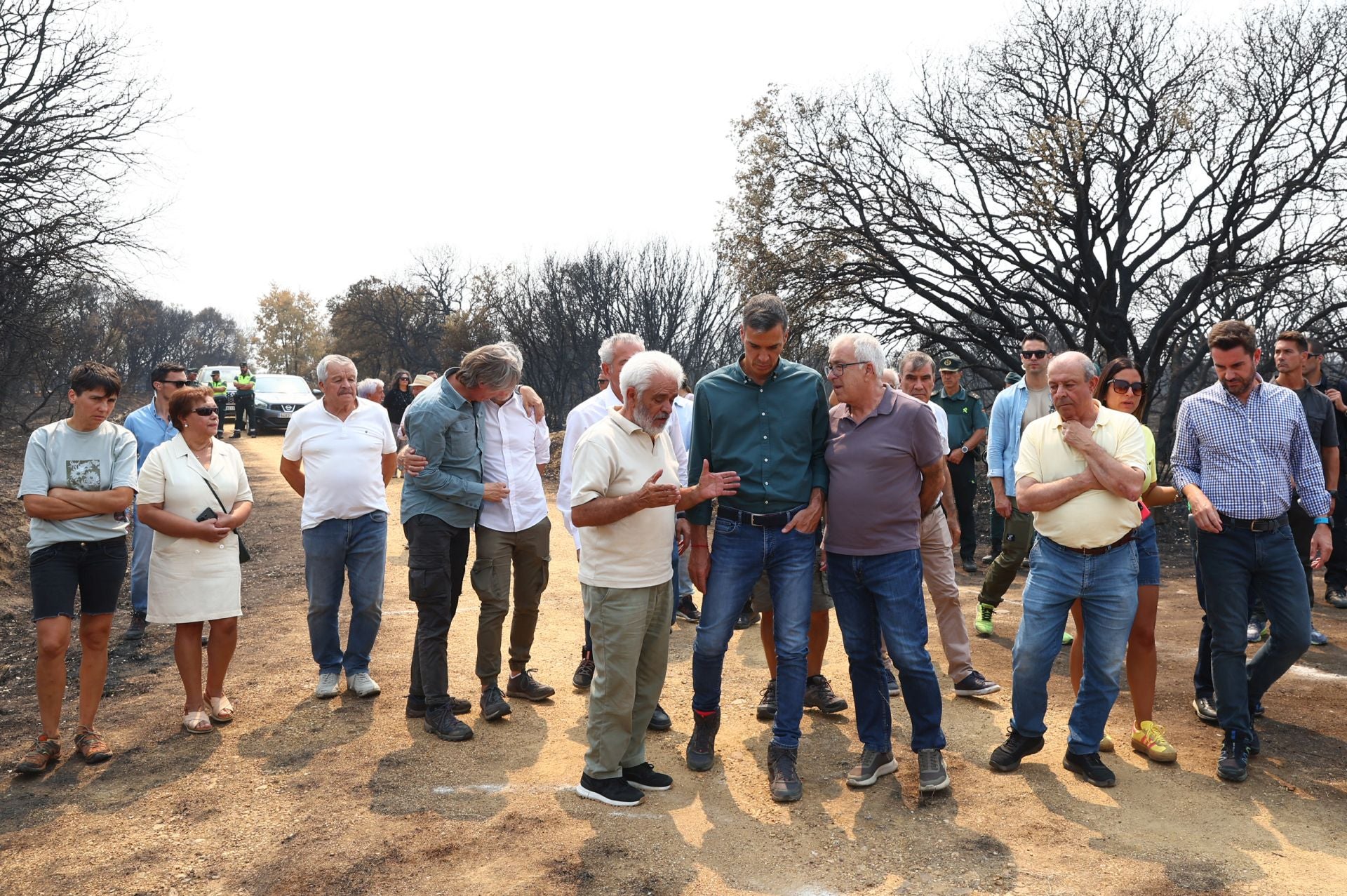 Fotos | Así ha sido la visita de Pedro Sánchez a Extremadura al incendio de Jarilla