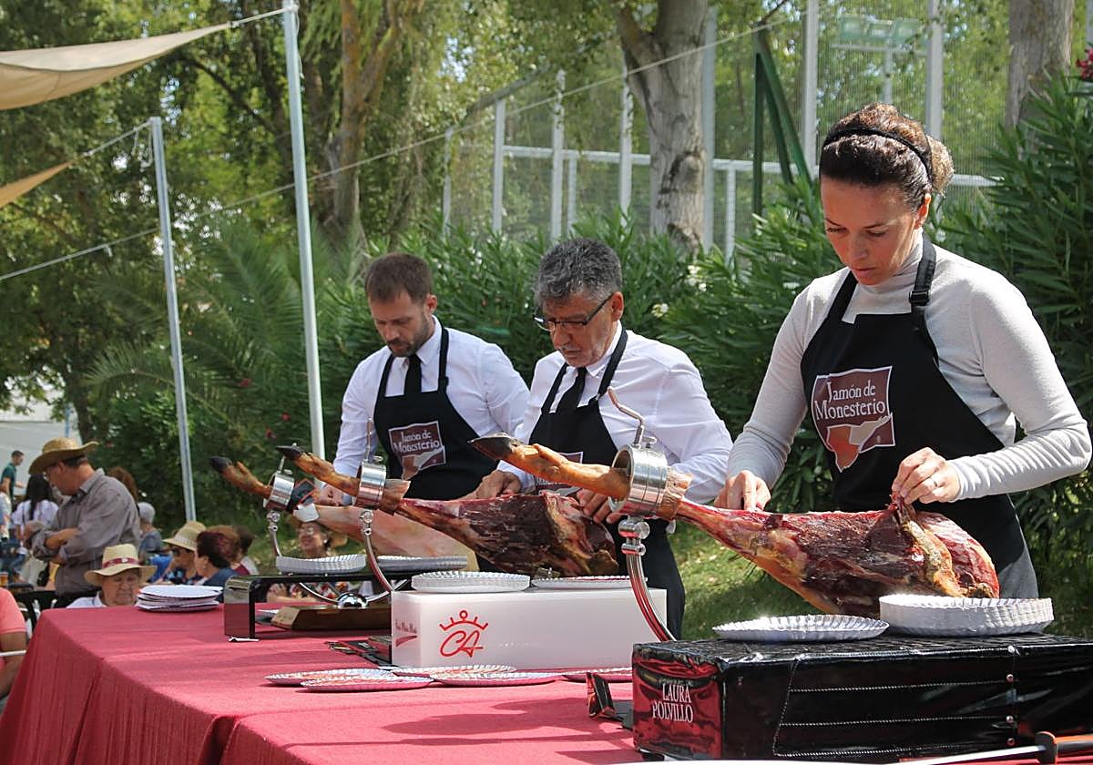 Día del Jamón de Monesterio 2025: horarios, degustación popular y conciertos este sábado