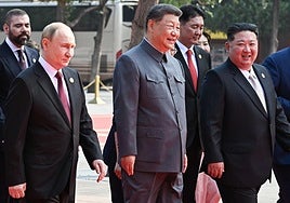 Vladímir Putin, Xi Jinping y Kim Jong-un, en su encuentro en Pekín.