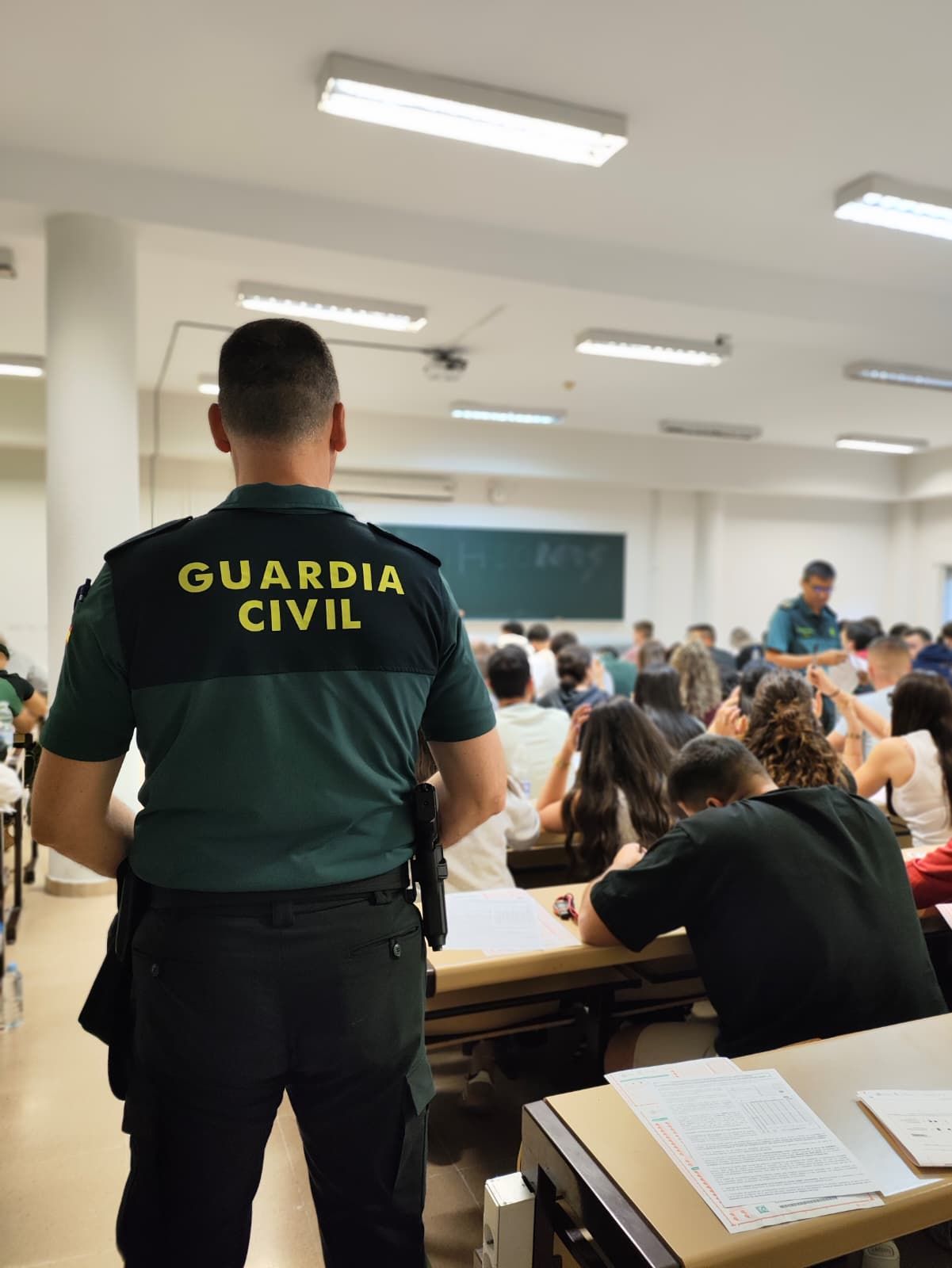 Primera fase de acceso a la escala de cabos y guardias de la Guardia Civil en la sede de Cáceres