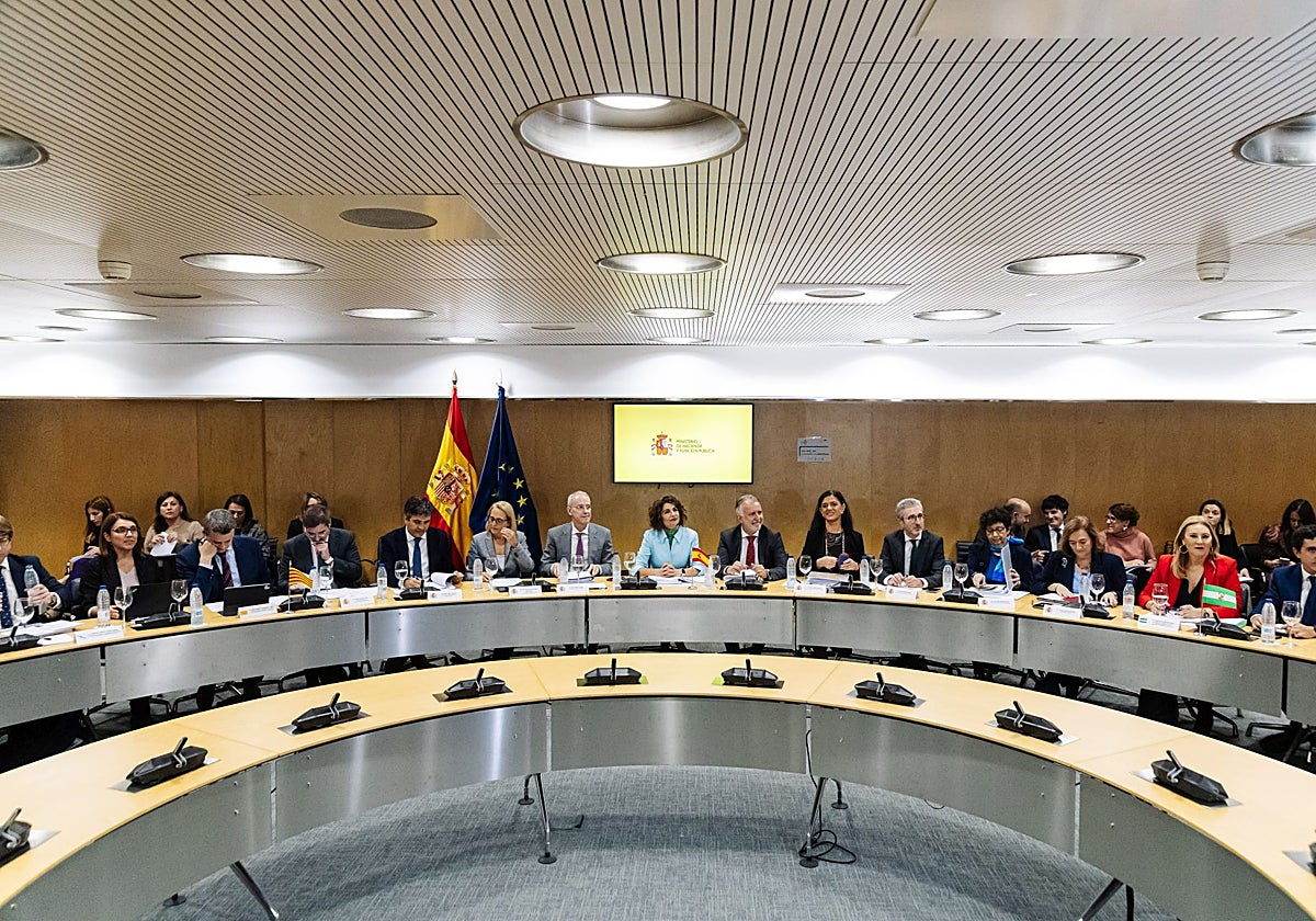 Imagen de archivo de una reunión del Consejo de Política Fiscal en la sede del Ministerio de Hacienda.