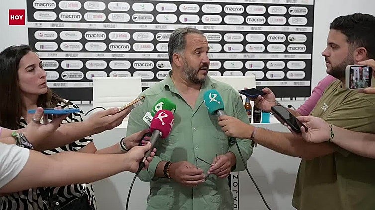 La plantilla del Badajoz amenaza con una huelga indefinida