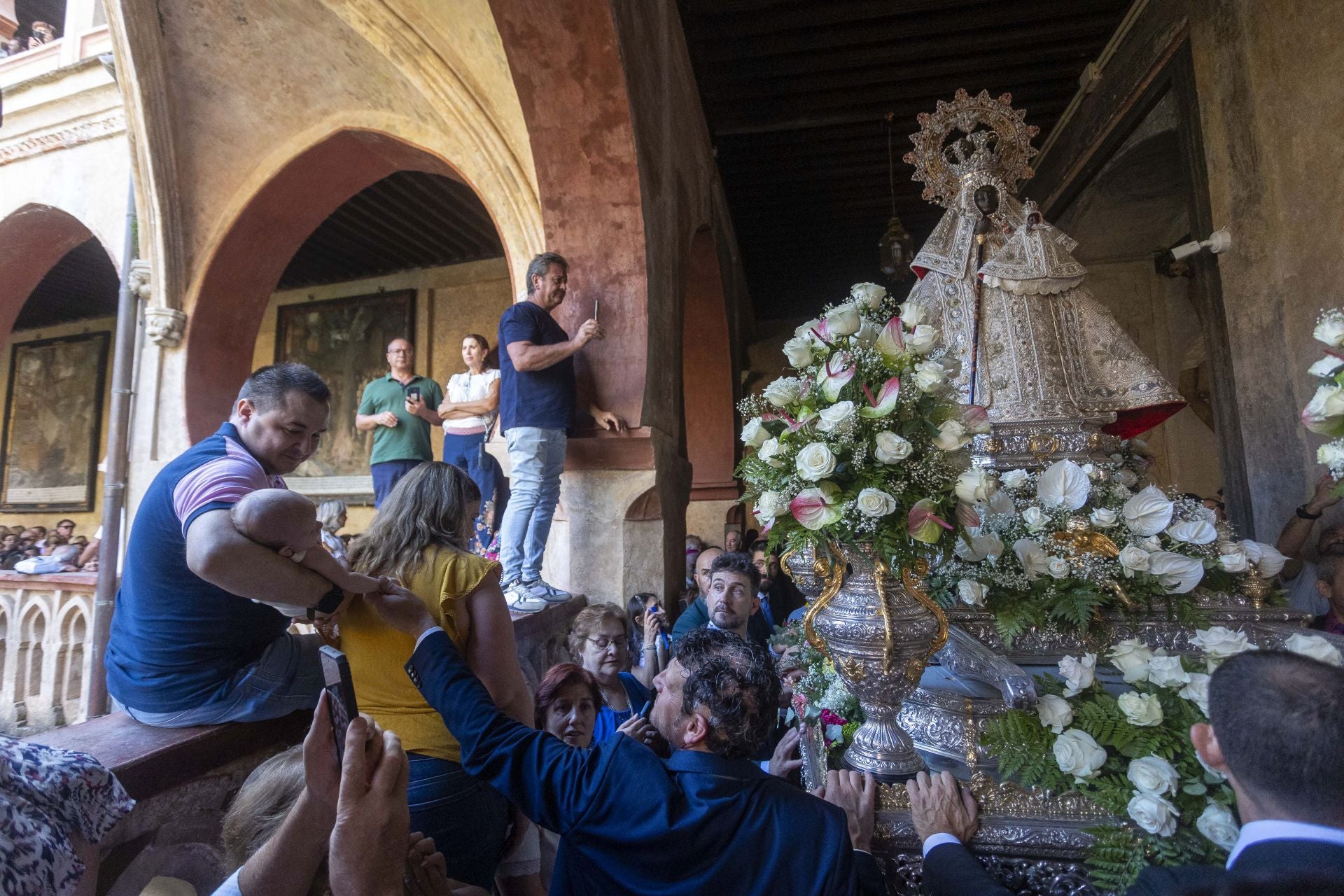Fotos | Así ha celebrado Guadalupe el Día de Extremadura