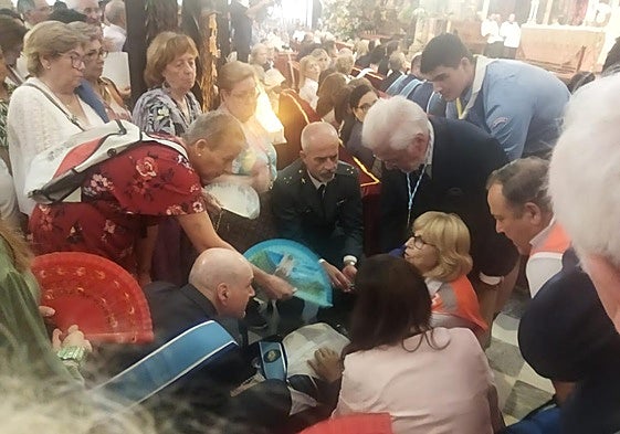 Sara García Espada ha asistido al hombre hasta que han llegado los equipos de Cruz Roja.