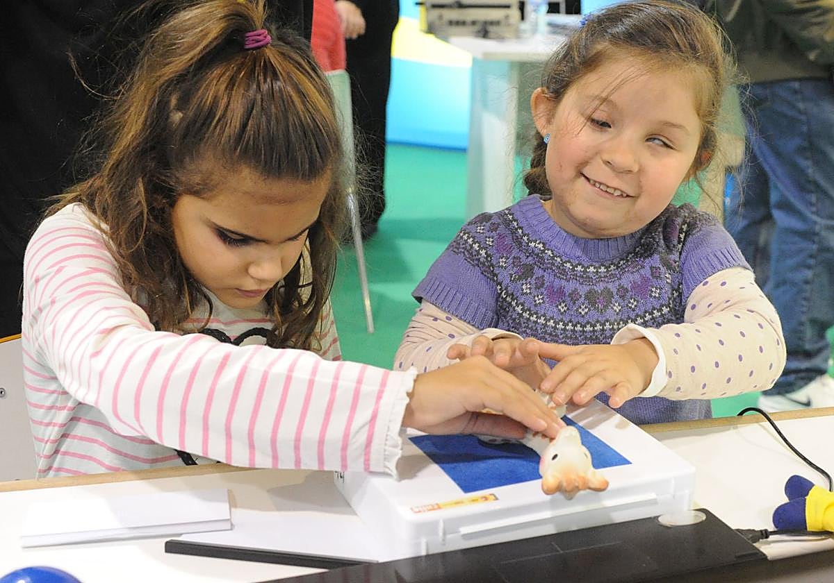 152 estudiantes de Extremadura vuelven al cole gracias al braille: una herramienta para la educación inclusiva