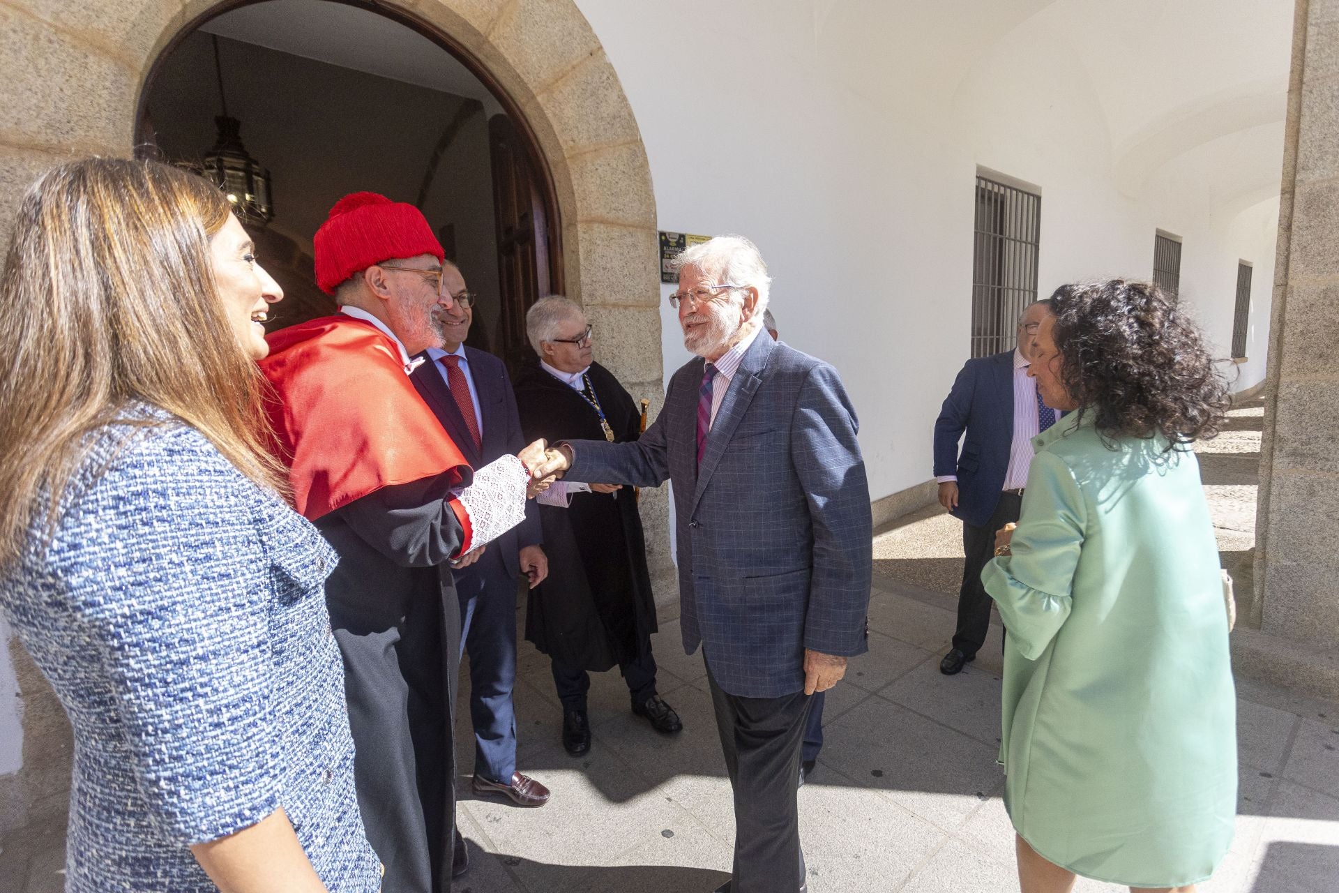 La apertura del curso académico 2025/26 de la UEx, en imágenes