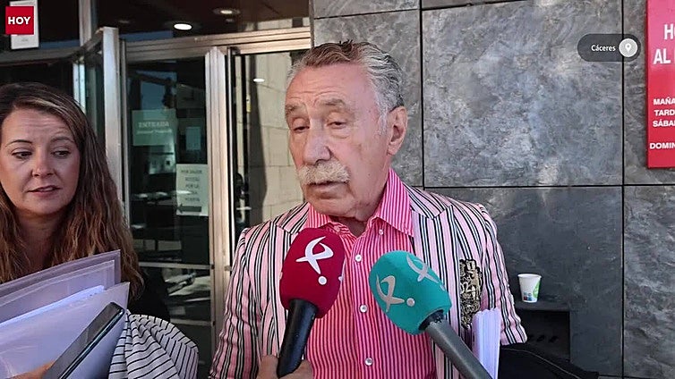 La defensa de los acusados por explotar sexualmente a siete mujeres en Cáceres asegura que estas ejercían la prostitución libremente