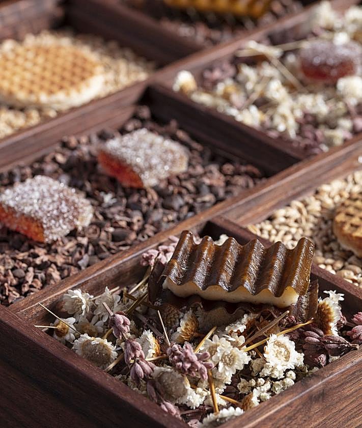 Imagen secundaria 2 - El menú está basado principalmente en pescados y mariscos. 