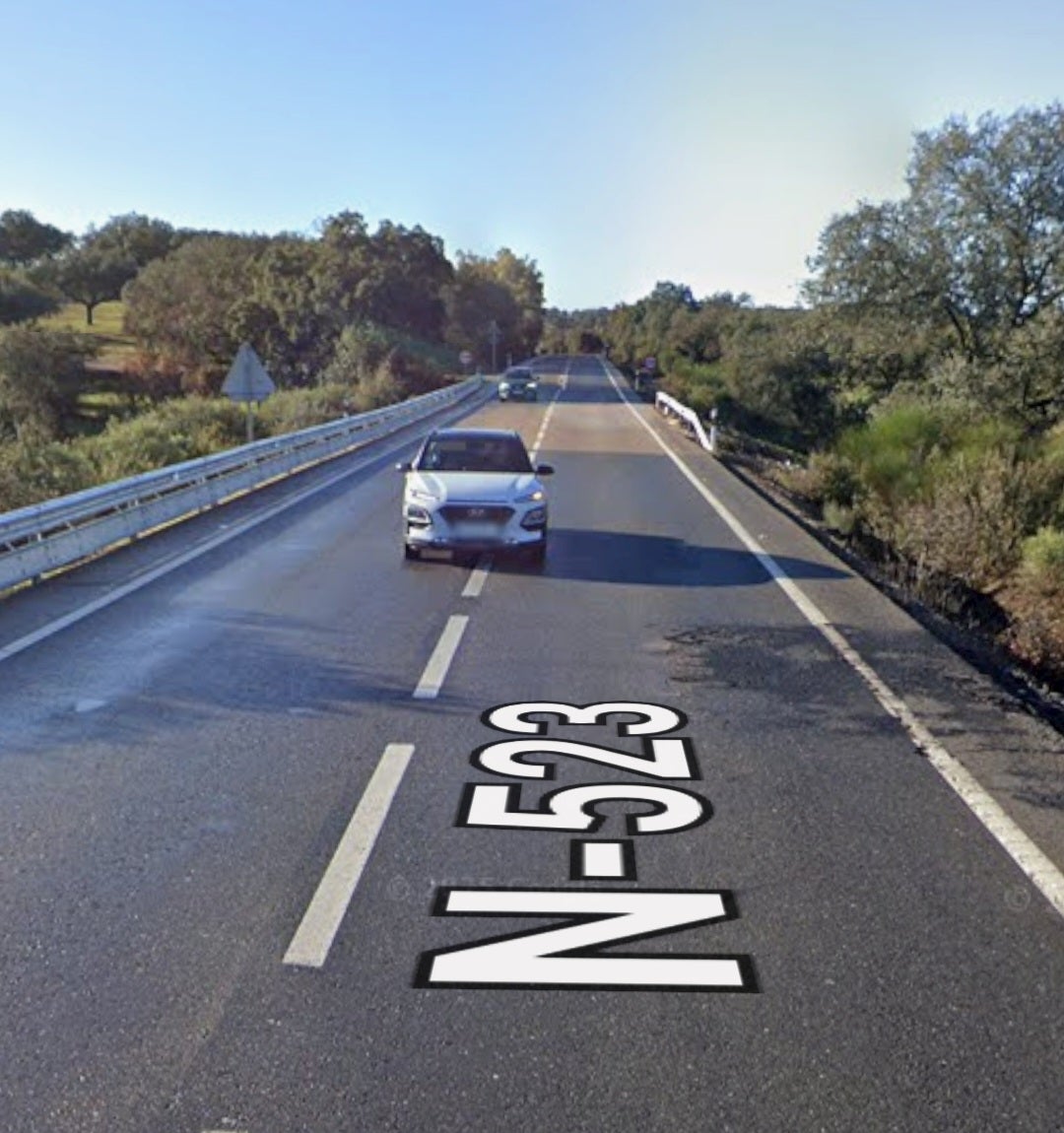 Punto kilómetro 28 de la carretera N-523.