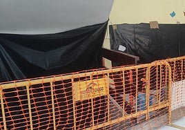 Vallas de obra en el CRA Valdelazor.