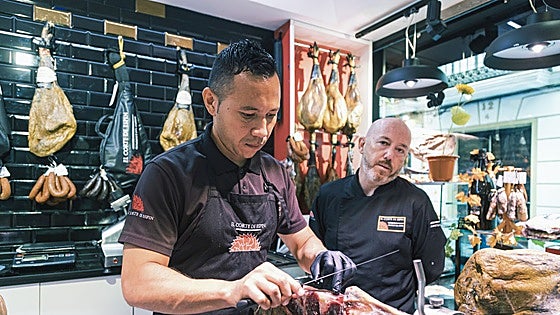 El boom del jamón loncheado hace proliferar las tiendas especializadas en Badajoz