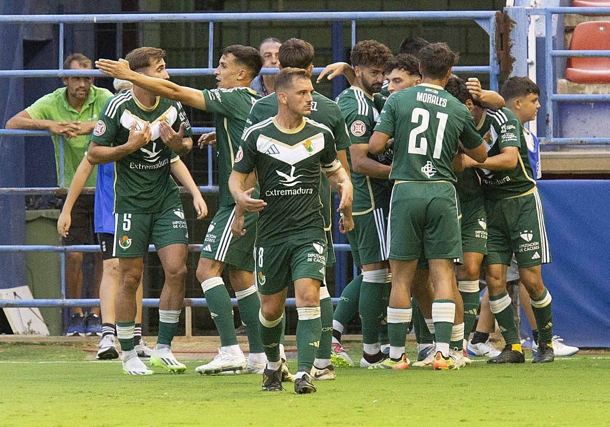 El Cacereño deprime al Mérida