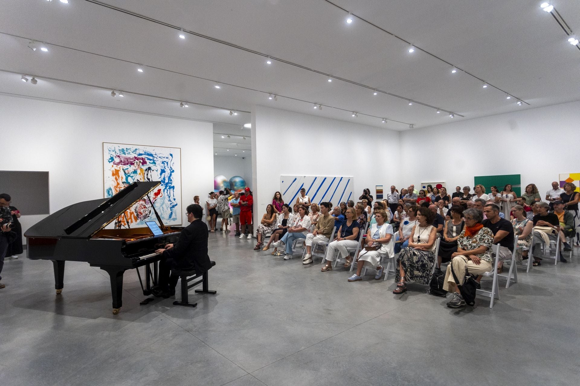 Homenaje a Helga de Alvear