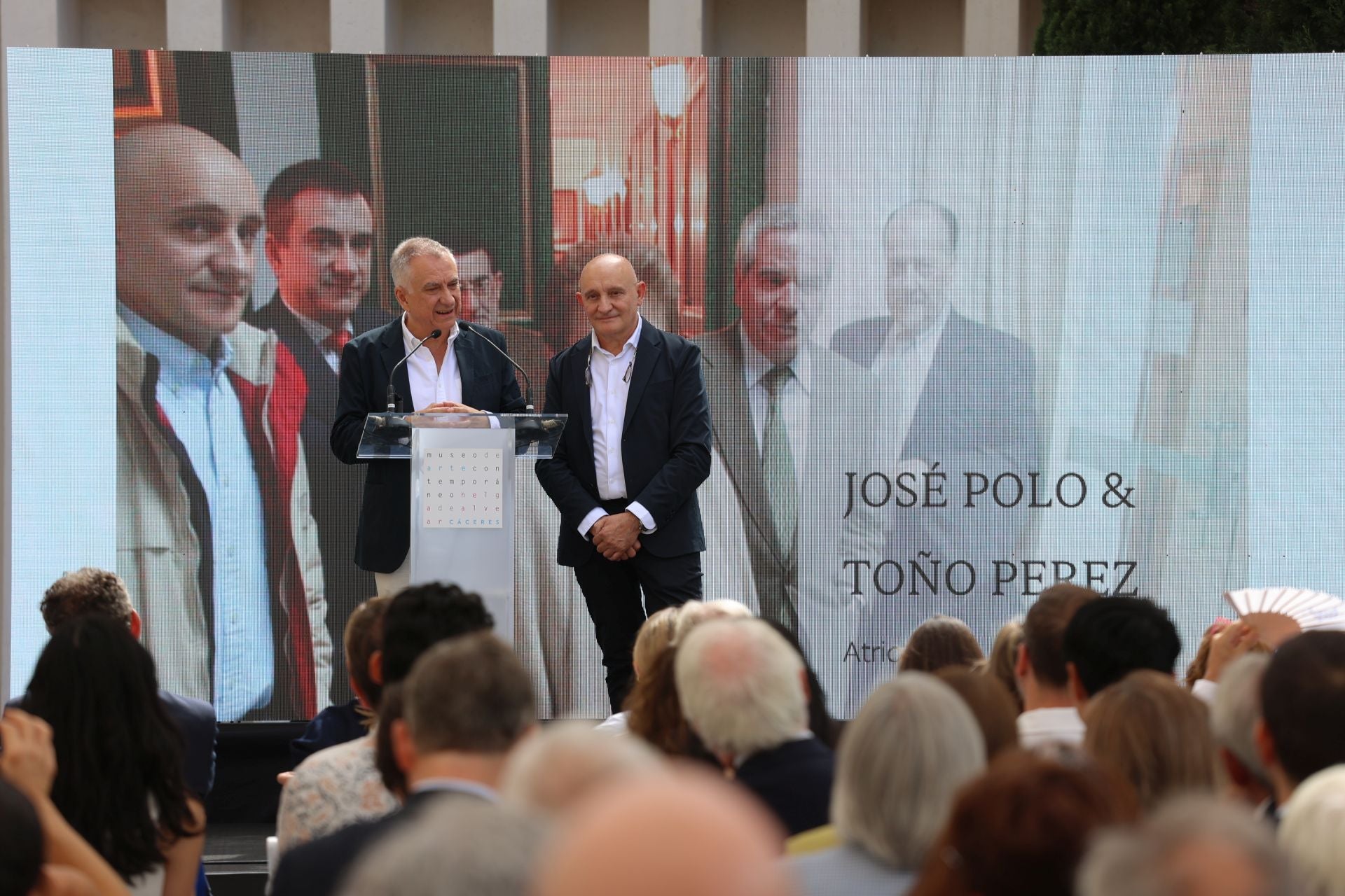 Homenaje a Helga de Alvear