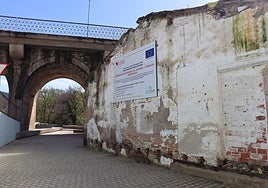 Fachada del molino Tajabor, que espera su remodelación desde hace dos años.