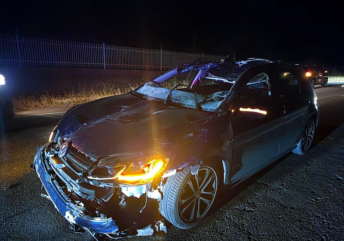 Muere un hombre de 35 años tras chocar su coche con un caballo en la carretera de Olivenza
