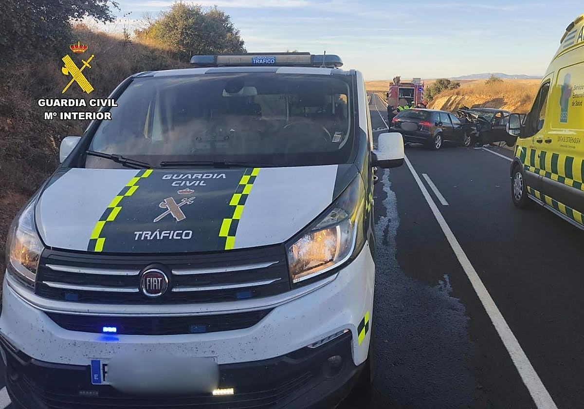 Dos heridos graves tras un choque frontal en la carretera que une Cáceres con Casar