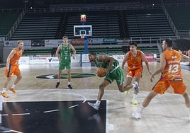 Leveque está siendo la gran sensación del Cáceres en esta pretemporada.
