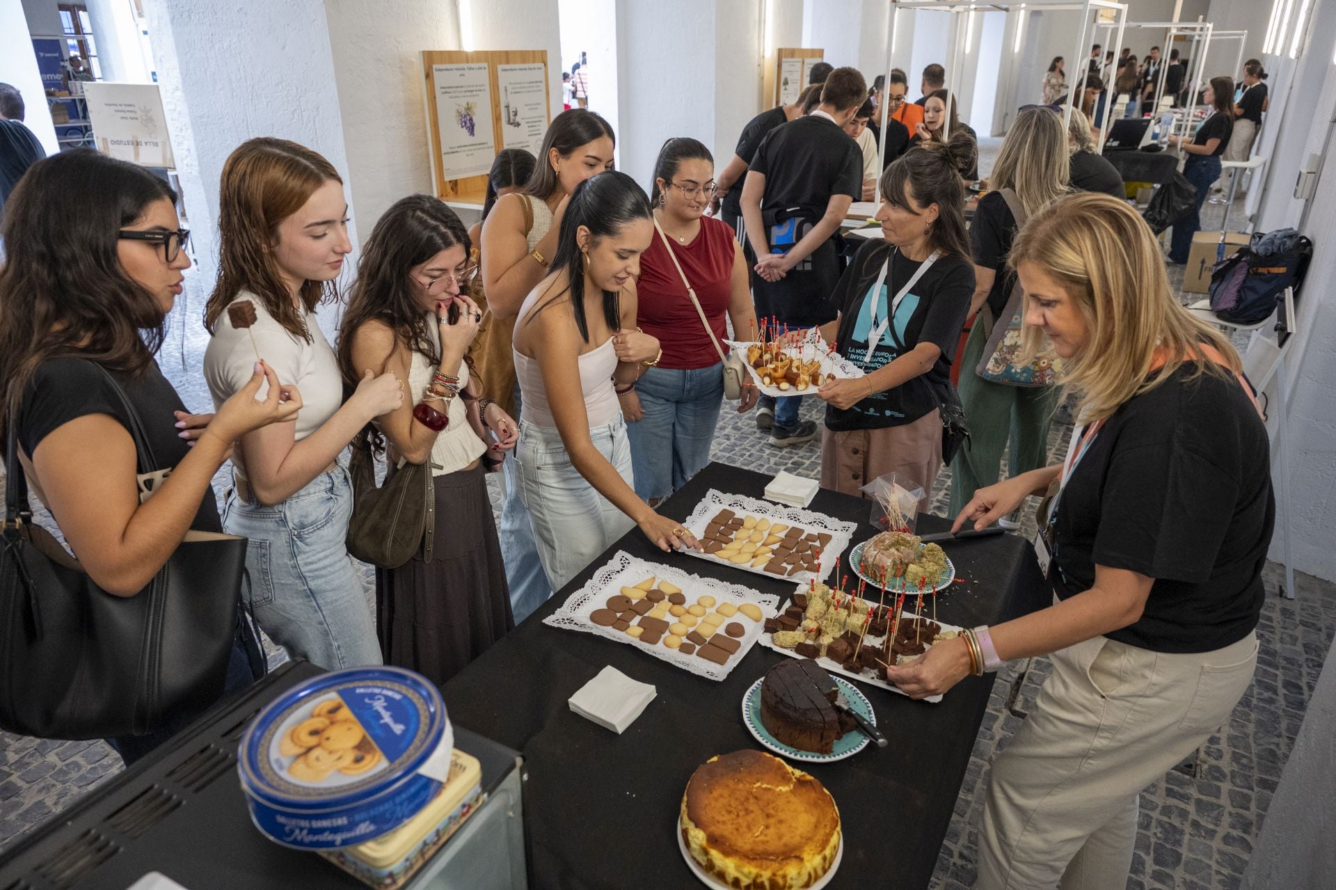 Las mejores imágenes de la Noche de los Investigadores de Badajoz