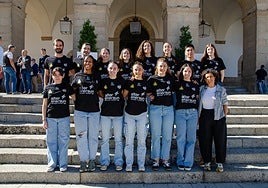 La plantilla del Al-Qázeres en su presentación este viernes.