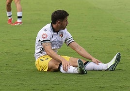 El capitán Felipe Alfonso se lamenta tras el derbi del pasado sábado.