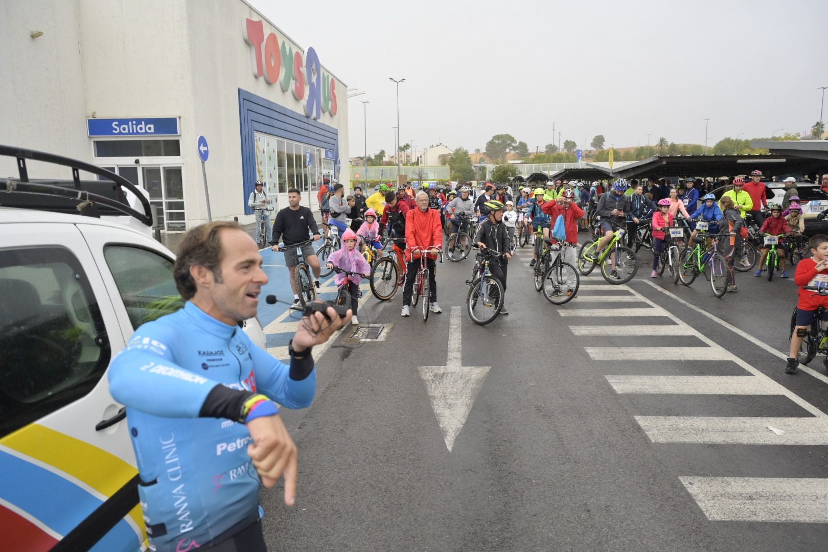 La cancelación del Día de la Bicicleta de Badajoz, en imágenes
