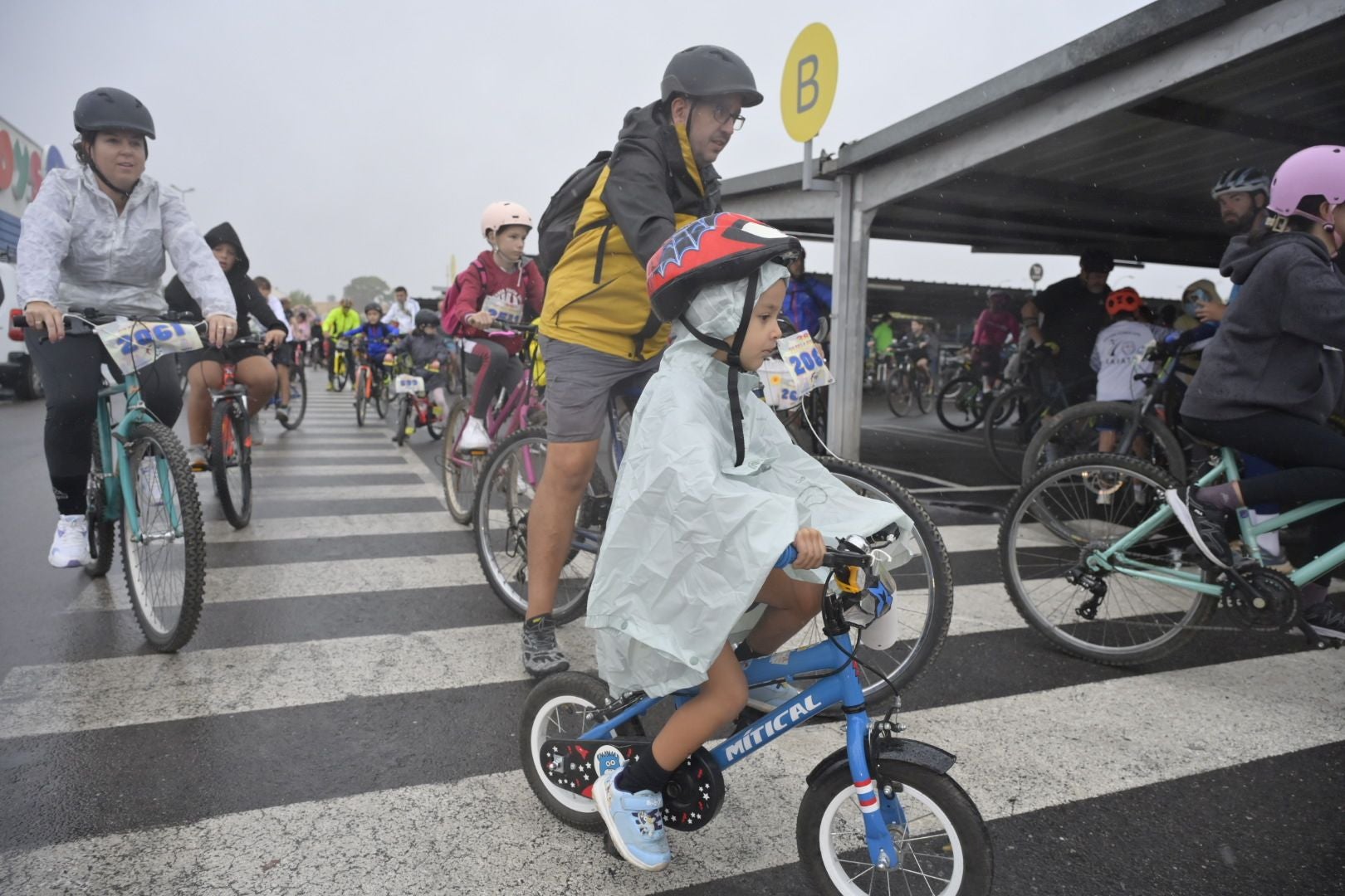 La cancelación del Día de la Bicicleta de Badajoz, en imágenes