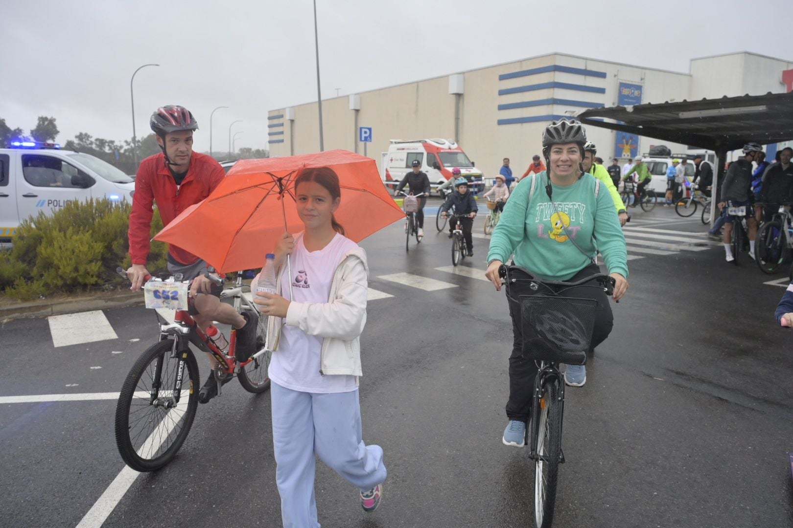 La cancelación del Día de la Bicicleta de Badajoz, en imágenes