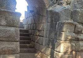 Uno de los vomitorios del Teatro Romano.