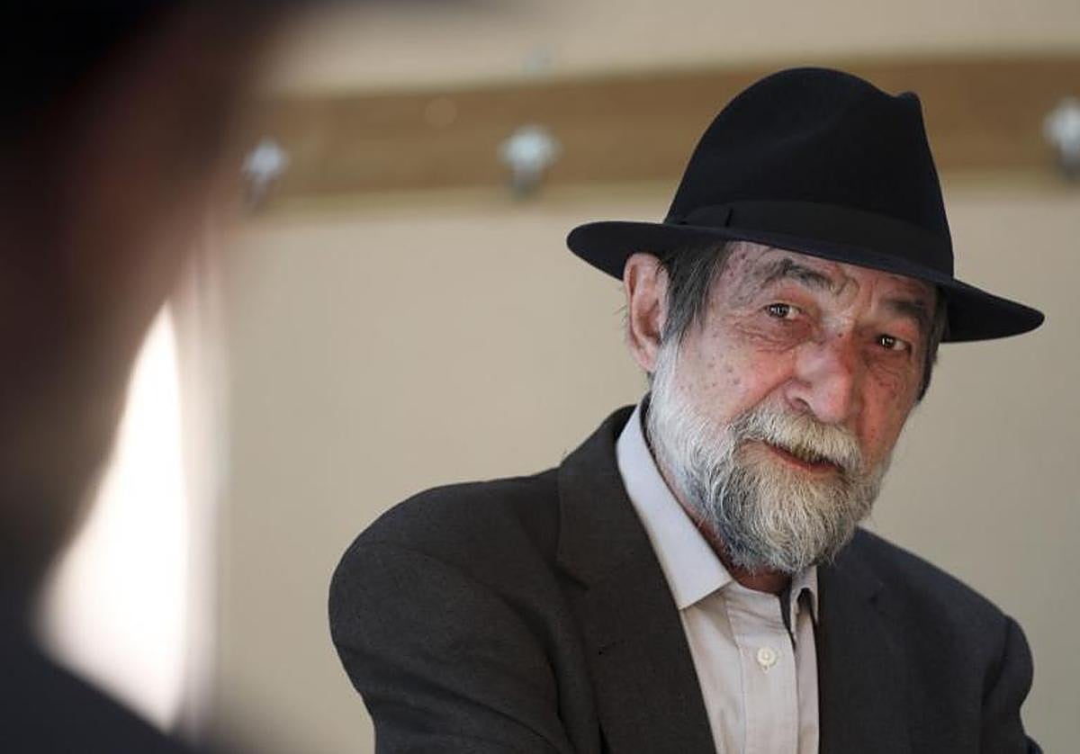 Muere el cantautor extremeño Pablo Guerrero a los 78 años